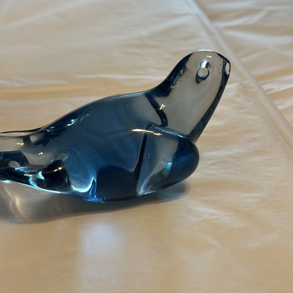 Blue Glass Bird Figure / Statue - Glass Blue Bird of Happiness - Picture 7 of 13